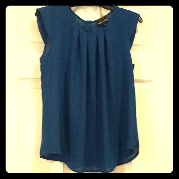 Twine & String Tops - ❤️ 5 for $25 Blue Blouse